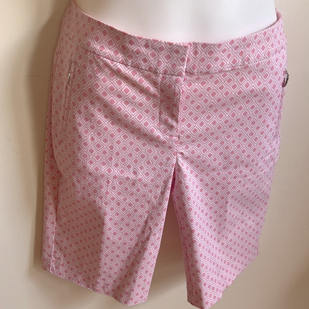 Izod golf shorts stretch sport women’s size 10 NWT